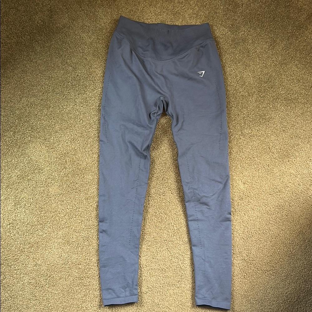 Gym shark leggings
